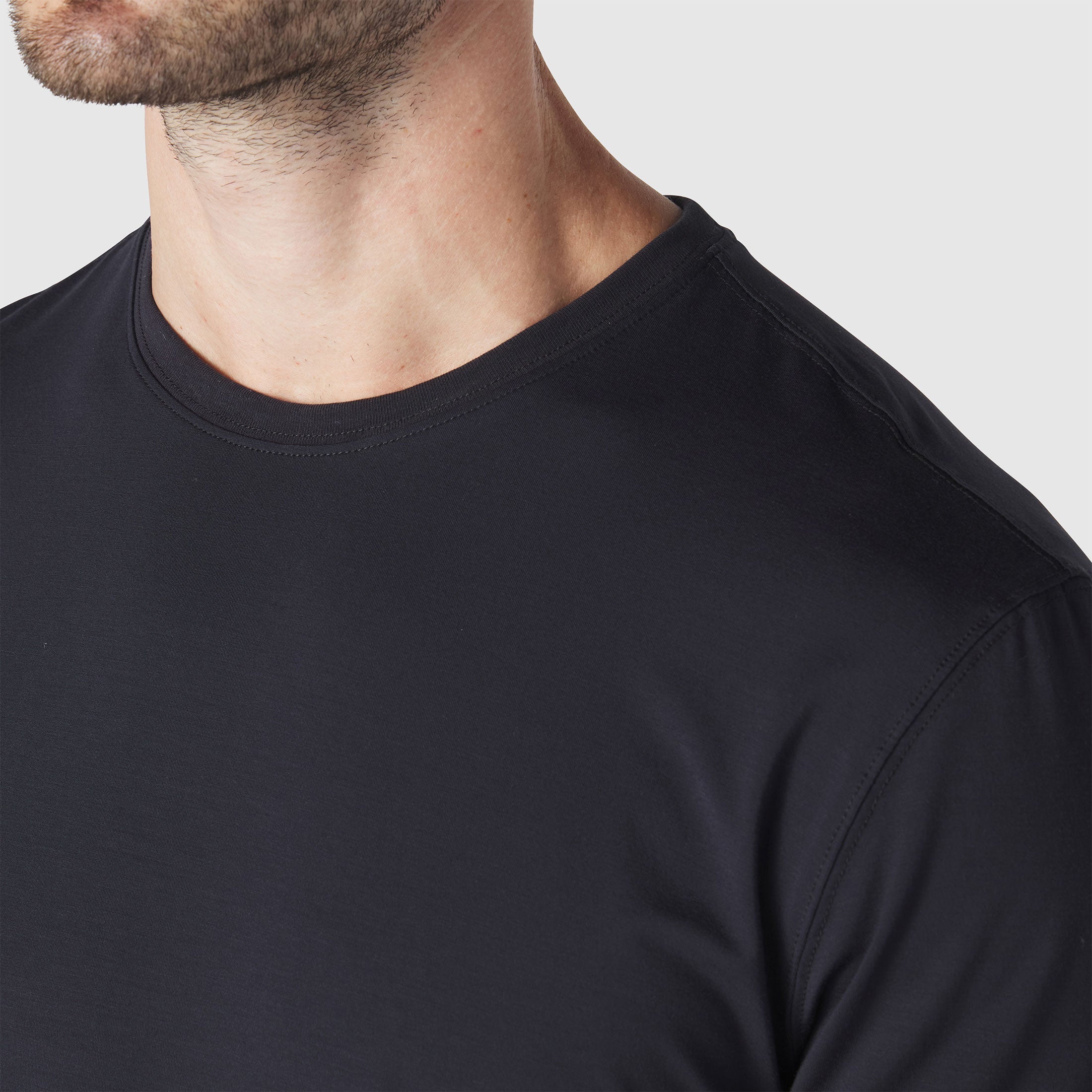 T-shirt Noir sidéral