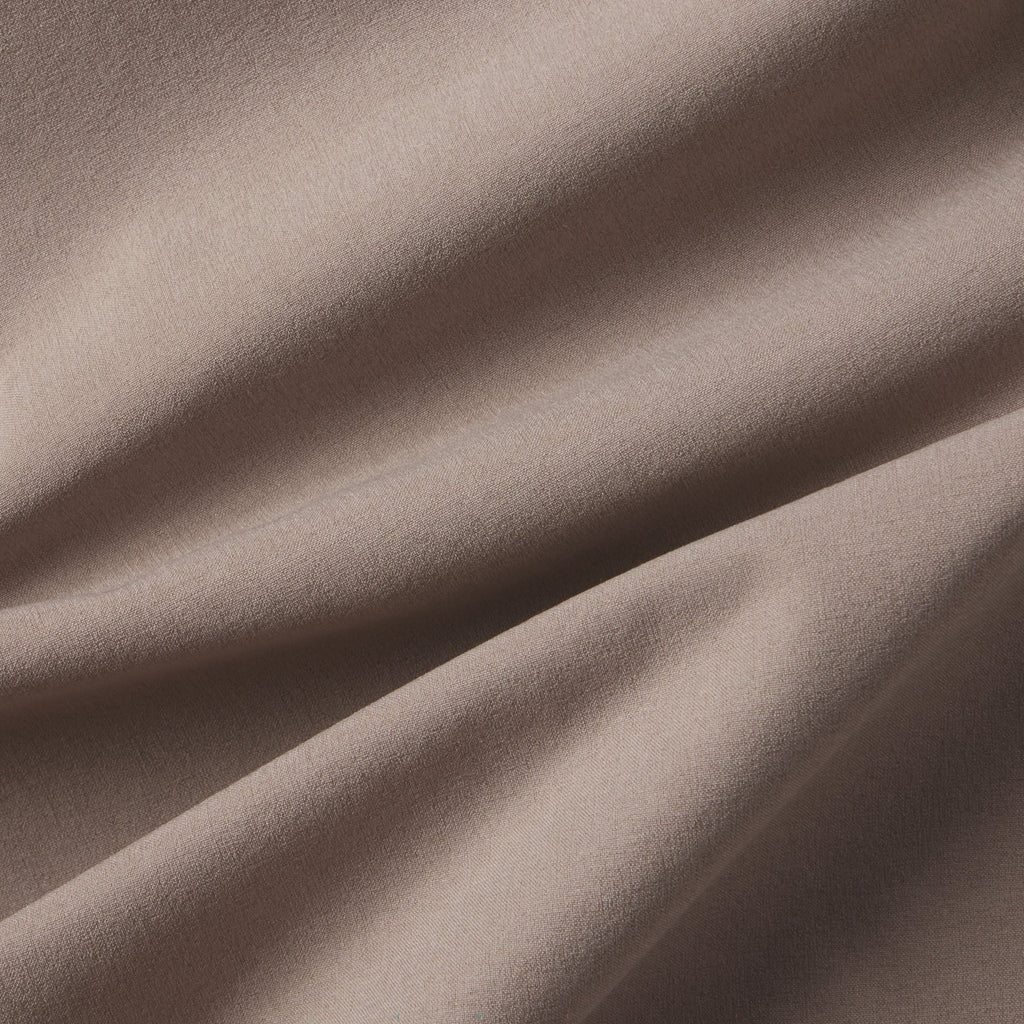 Court 8 -- Taupe désert