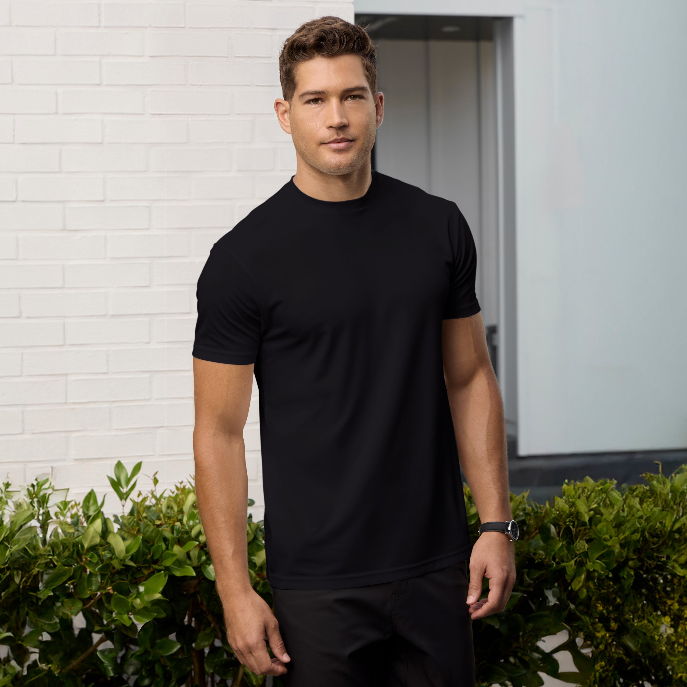 T-shirt col rond classique - Noir profond
