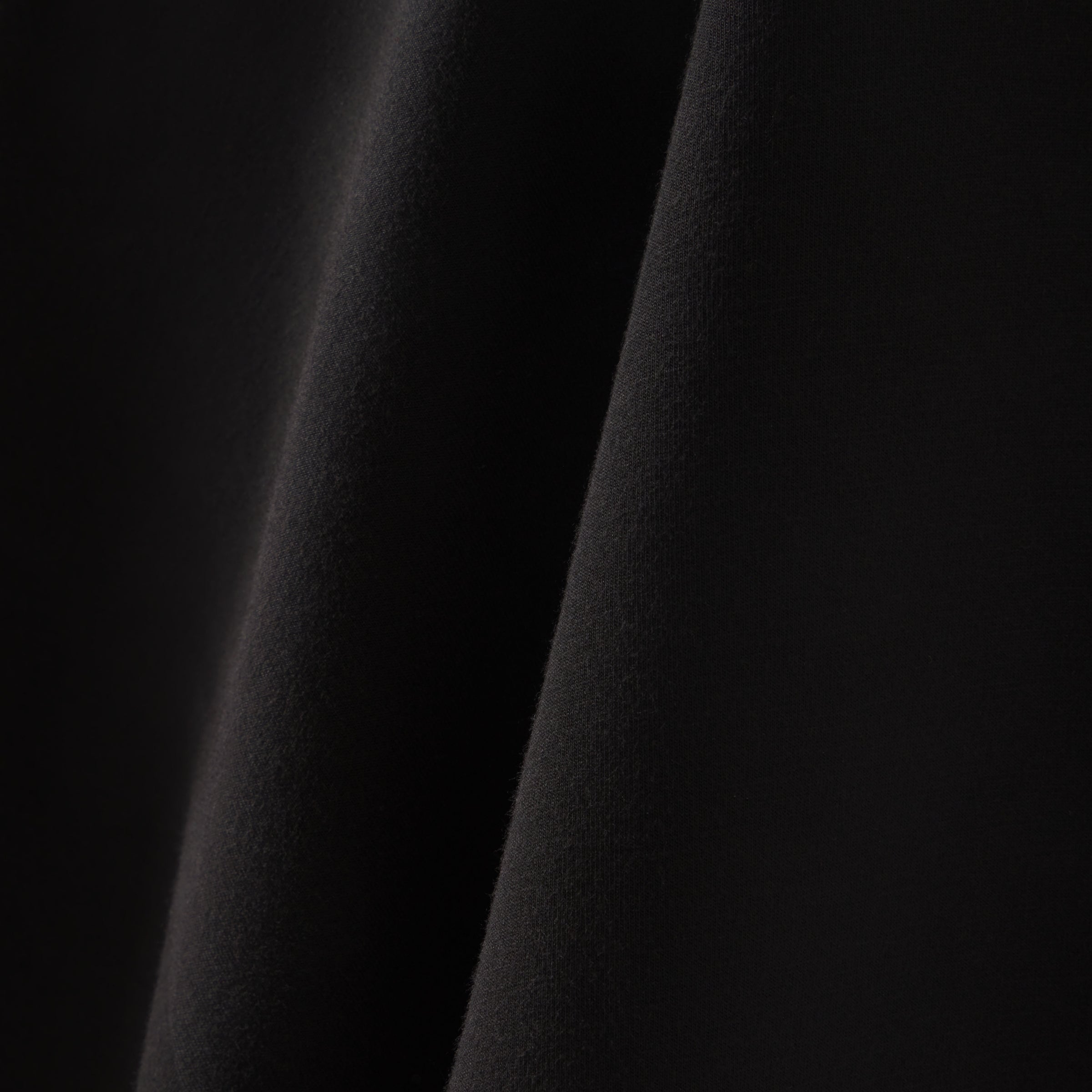 Hoodie Classique – Noir Intense