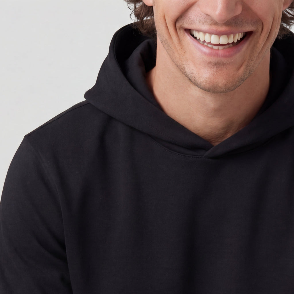 Hoodie Classique – Noir Intense