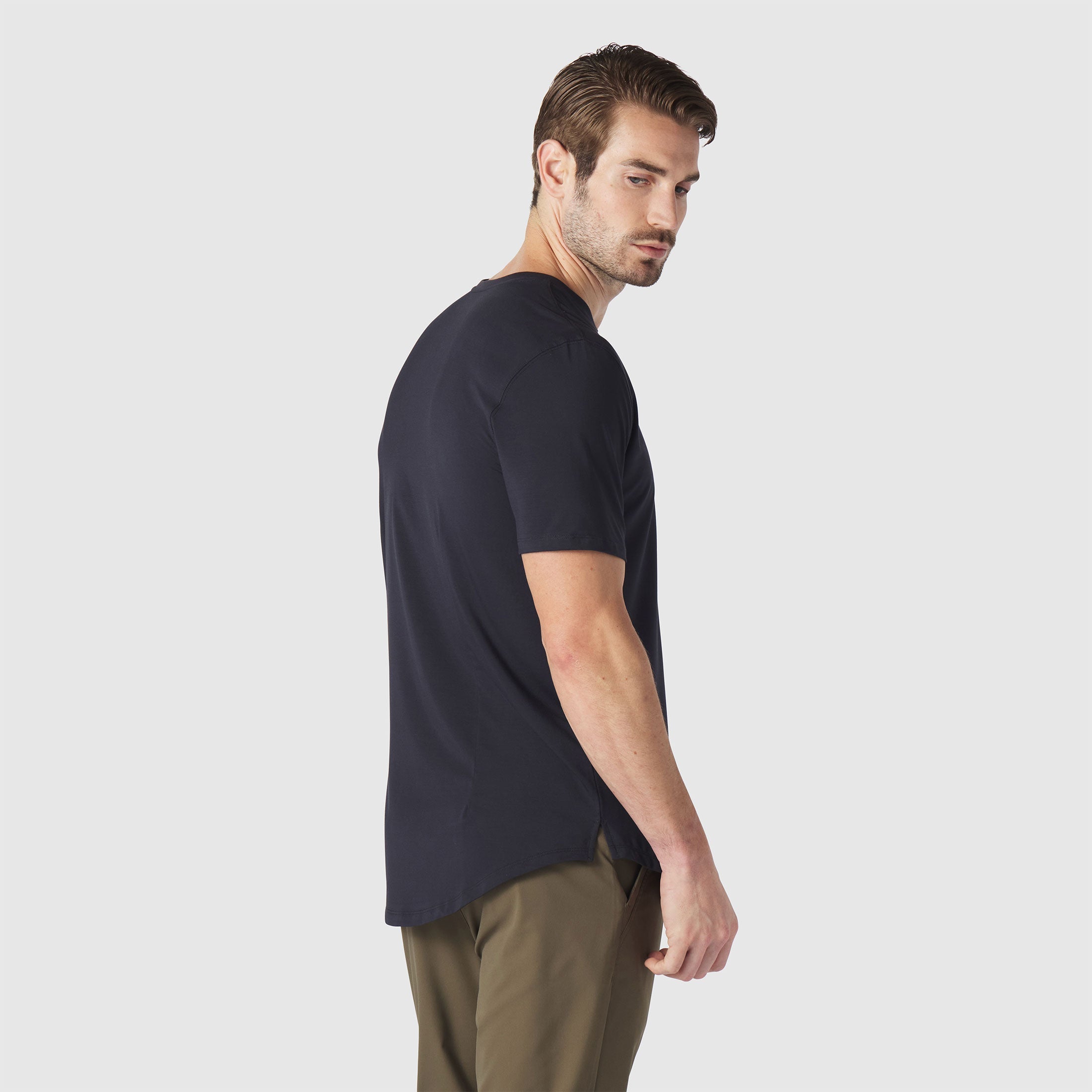 T-shirt bleu profond