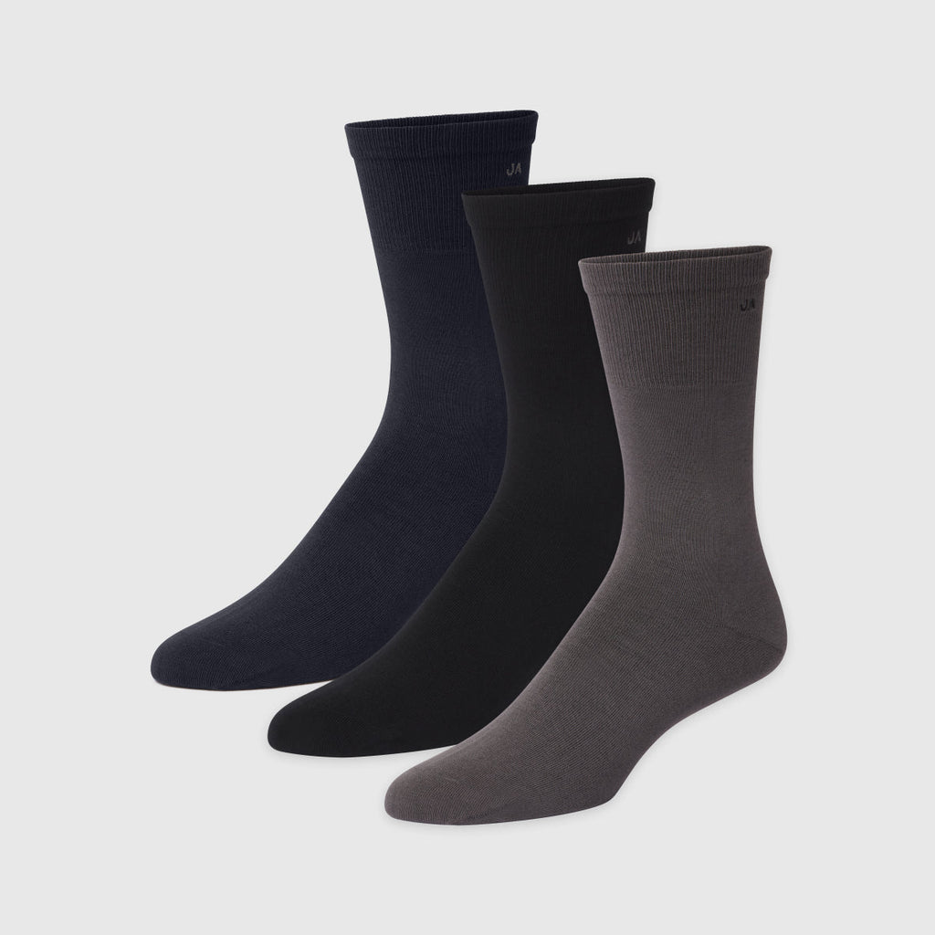 Chaussettes de couleurs assorties